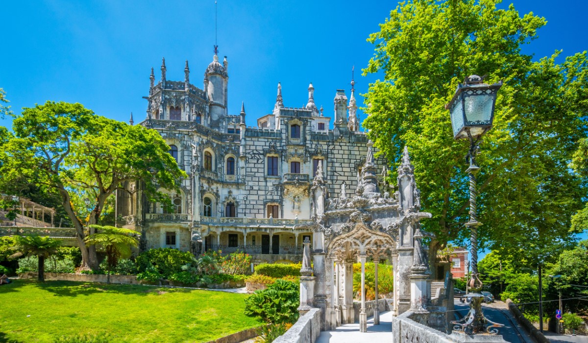 Exploring Regaleira: Must-See Wonders in Sintra’s Gem