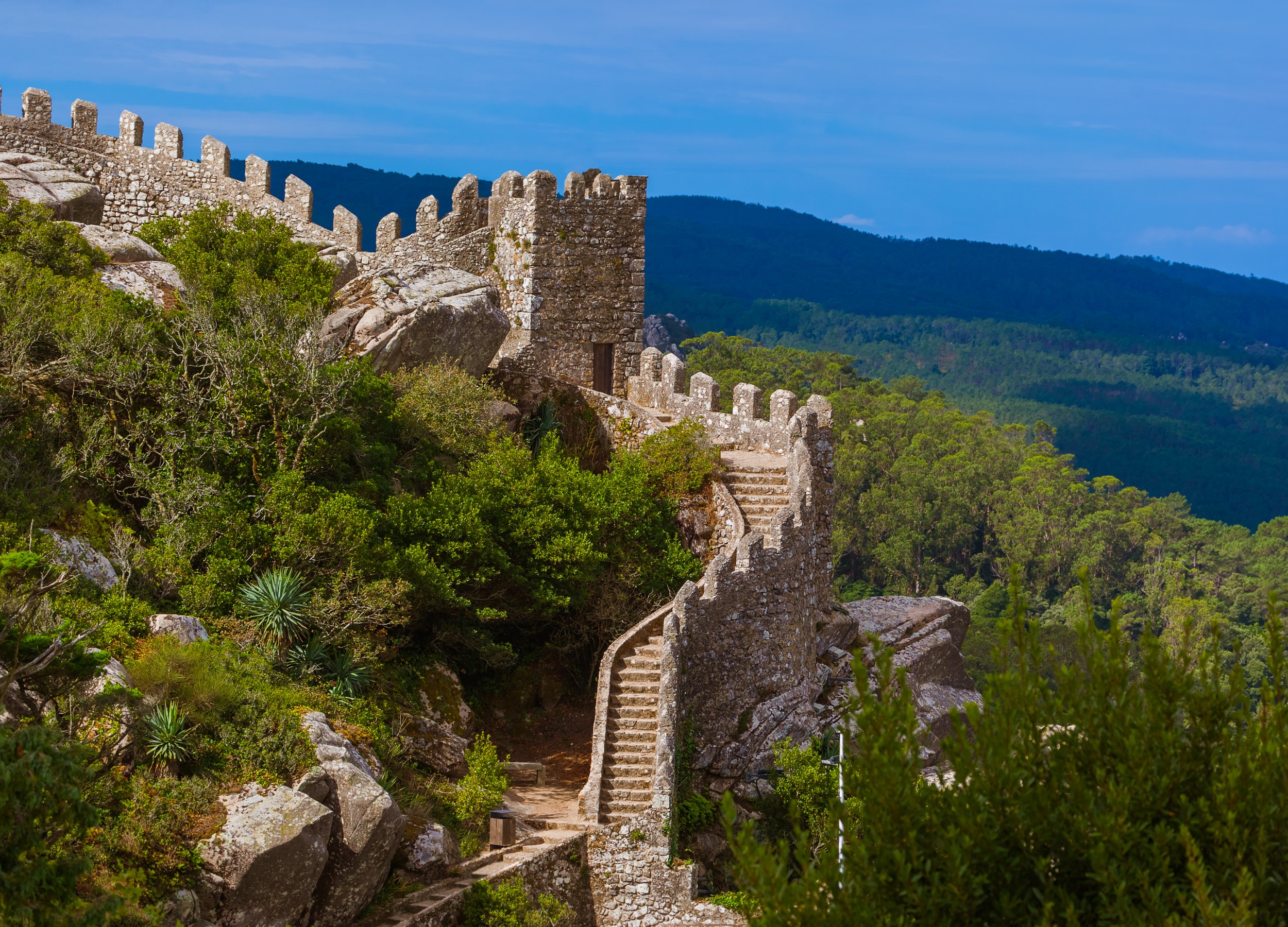 Moorish Castle in Sintra: How to Visit, and Best Recommendations